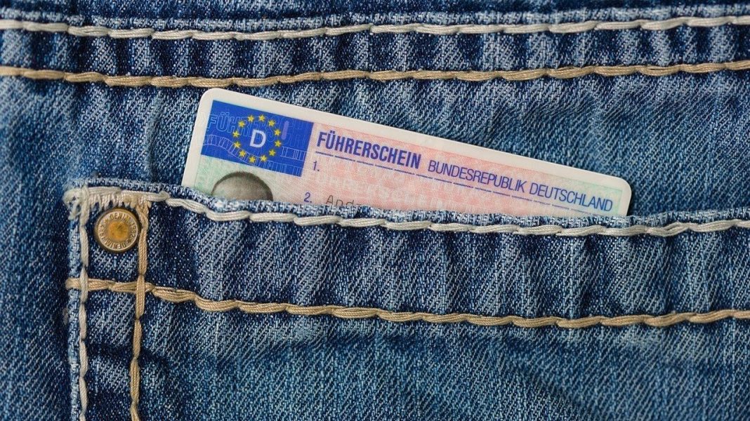 cropped-Carnet-de-conducir-digital.jpg