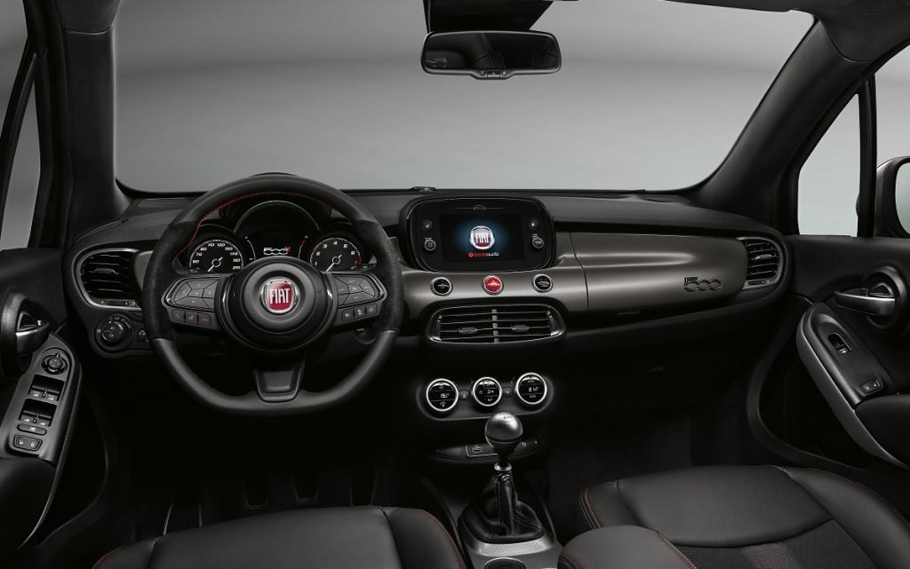 Imagen del interior de un Fiat 500X sport
