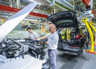 La industria del automóvil ya es sostenible Imagen de la Fábrica Opel en Eisenach