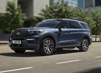 Ford Explorer: casi 10.000€ menos y un regalo ‘para jugar’ Imagen tres cuartos delantero del nuevo Ford Explorer Hybrid