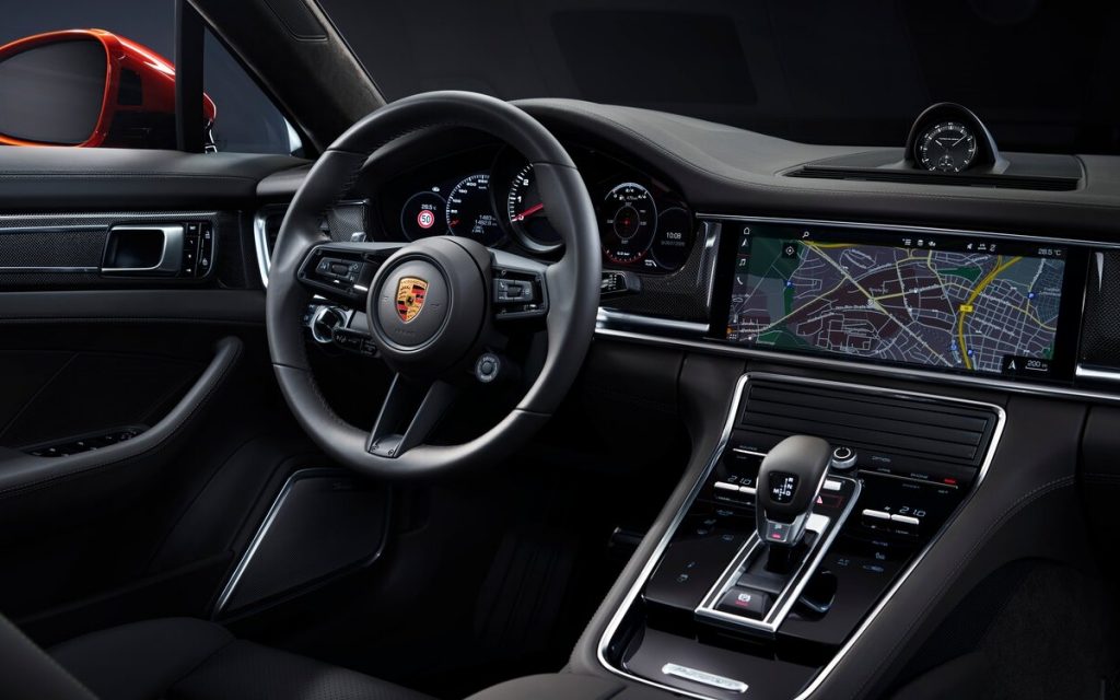 Interior del Porsche Panamera 2020