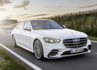 Mercedes Clase S 2021: todos sus datos -y cómo protege los tuyos- Imagen de un Mercedes Clase S 2021 de color blanco tres cuartos delantero