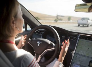 ¿Tiene el Autopilot de Tesla la culpa de 11 accidentes? Conducción autónoma Tesla