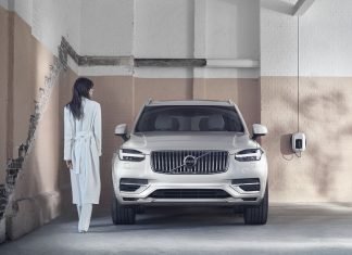 Por qué arreglar tu Volvo te va a costar menos Imagen de un Volvo XC90 Plug-in Hybrid