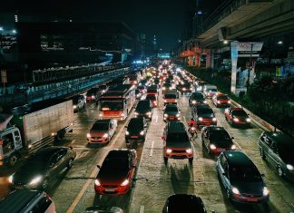 Suez y otros 5 ‘tapones’ de tráfico sorprendentes Gran congestión de tráfico