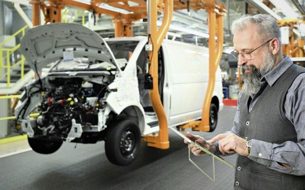 Imagen de aplicaciones de la Volkswagen Industrial Cloud en fábrica