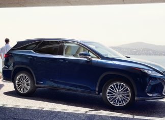 Lexus te podrá ofrecer una supergarantía en sus coches Imagen tres cuartos delantero de un Lexus RX