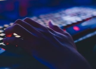 Qué es un ordenador fotónico y por qué tiene en su mano el futuro del automóvil Ordenadores con luz