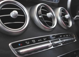 En el peor momento: los coches cuyo aire acondicionado puede fallar Image salidas de ventilación de un coche