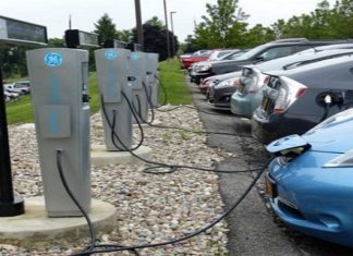 Por qué España necesita mejorar su infraestructura de repostaje eléctrico Puntos de recarga de acceso público