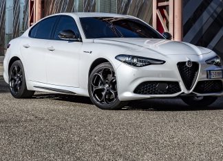 Alfa Giulia 2.0 Sprint: ahora es casi 10.000€ más barato Imagen tres cuartos delantero