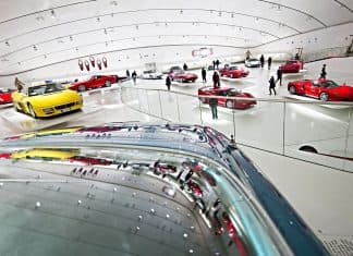 ¿Es la “Enmienda Ferrari” una amenaza para la electrificación? Imagen del museo Ferrari Hackercar