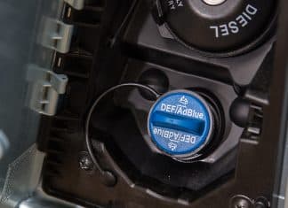 Nuevos abogados contra el AdBlue de Stellantis Peugeot Boxer boca depósito AdBlue detalle