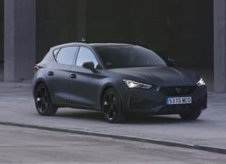 Así es el Cupra más barato -pero con etiqueta ECO- que te puedes comprar Imagen tres cuartos delantero Cupra León