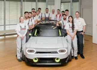 Audi EP4 Concept: el coche creado por aprendices Audi EP4 Concept frontal equipo aprendices