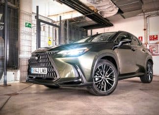 Lexus NX 450h+, el súper-híbrido que ni Audi ni BMW ‘vieron venir’ Imagen tres cuartos delantero del Lexus NX 450h