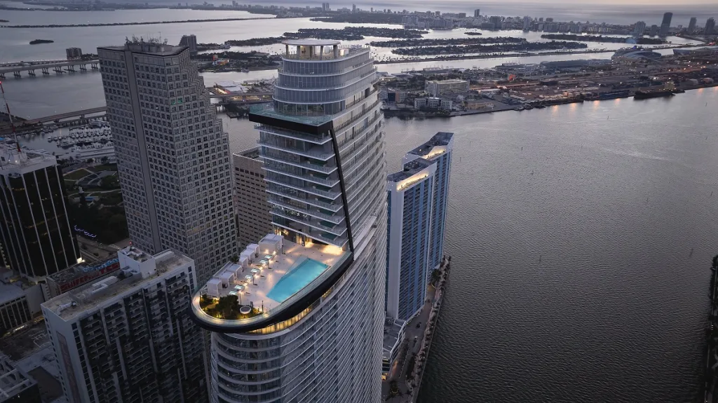 Edificio de Aston Martin en Miami