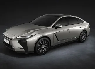 Lexus ES 2026: La berlina que controla tus bostezos y que ‘oculta’ su tecnología Imagen tres cuartos delantero Lexus ES