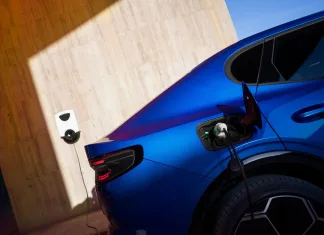 Ford y Octopus quieren hacer muy simple la recarga pública de vehículos eléctricos en Europa