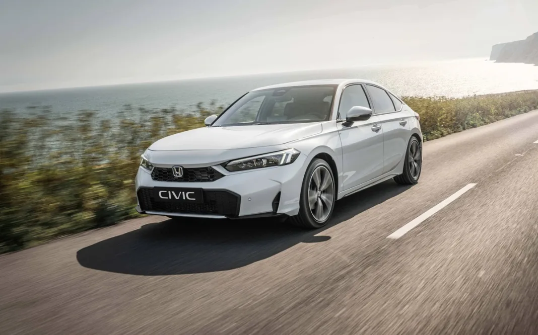 Imagen Honda Civic 2026 tres cuartos delantero