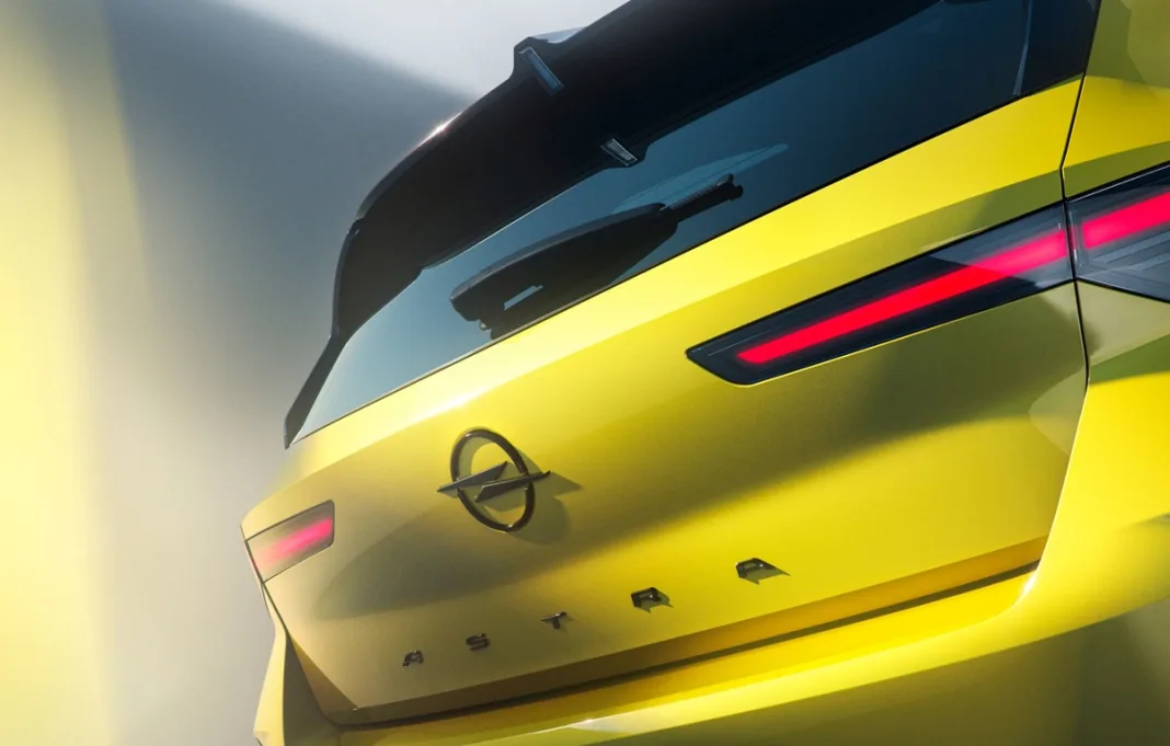 nuevo-opel-astra-2026-hackercar-2 Trasera del nuevo Opel Astra 2026