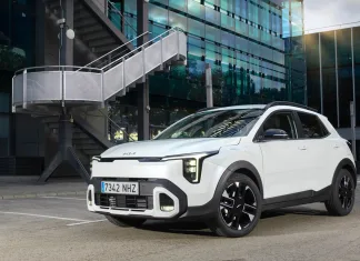Kia Stonic 2026: El SUV ‘discreto’ -pero que ha sido un éxito- ya tiene precios Imagen frontal Nuevo Kia Stonic 2026