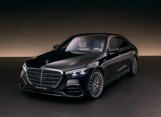 Mercedes Clase S 2026: Así trata de recuperar el título de ‘coche más tecnológico’ Imagen tres cuartos delantero nuevo Mercedes Clase S 2026