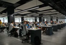 La industria del motor te reta en sus hackatones Hackatón panorámica