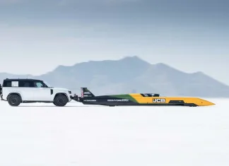 Este Defender OCTA ha sido el ‘empujón’ definitivo para batir un récord mundial de velocidad