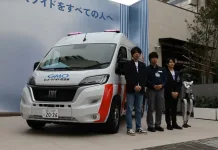 Esta ambulancia acudirá al rescate de los robots que necesiten auxilio Ambulancia para humanoides